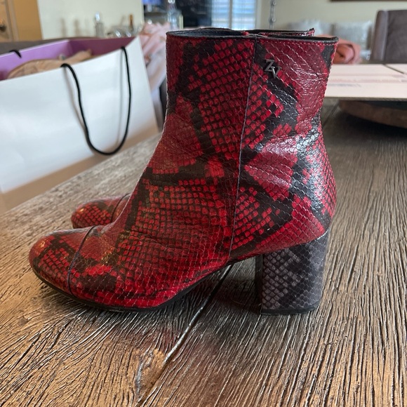 Zadig and Voltaire boots red and black in size 38 - Picture 3 of 6